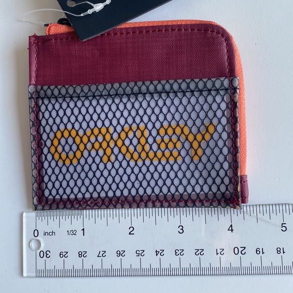 NWT Oakley Original 90's small Zip card Wallet in color “sun dried tomato” - Picture 7 of 9